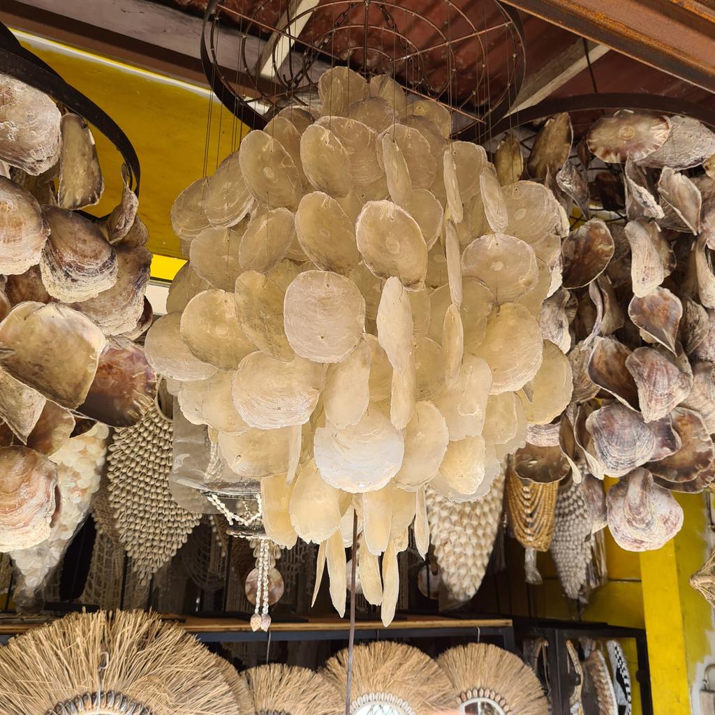 Люстра 52 Большие ракушки 50х80