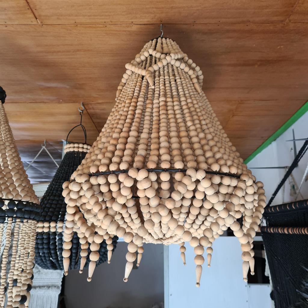 Люстра из деревянных шариков 7 Бежевая Д50