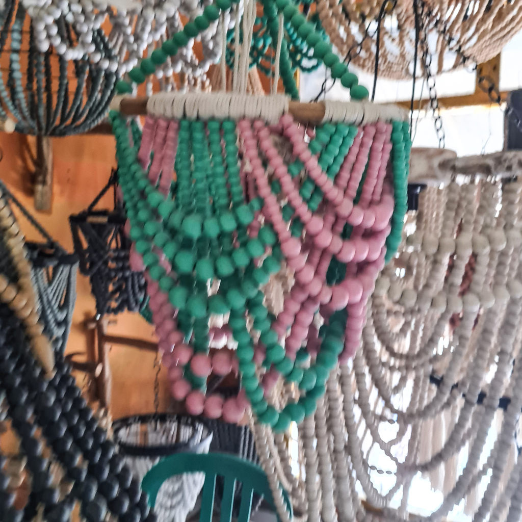 Люстра из деревянных шариков 38 Цветная 30х50