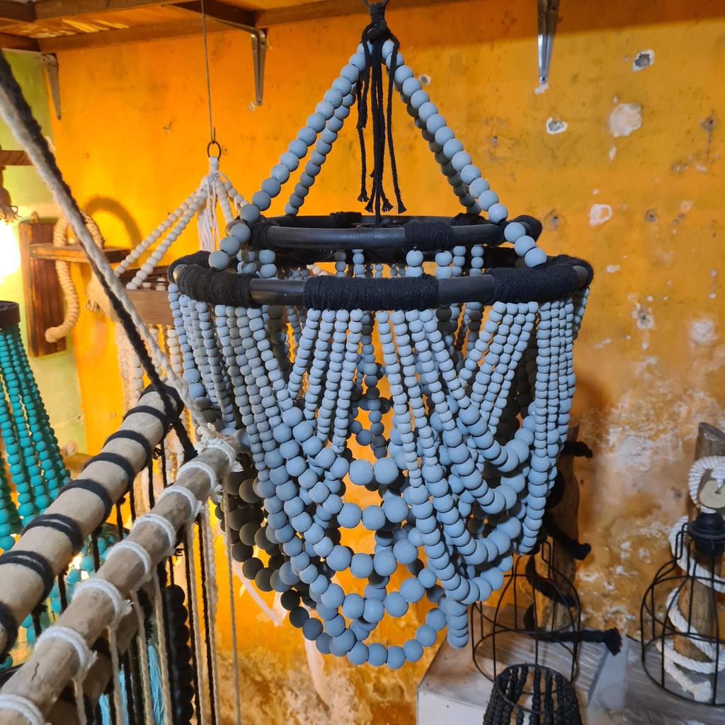 Люстра из деревянных шариков 50 Серо-Голубая 40х60