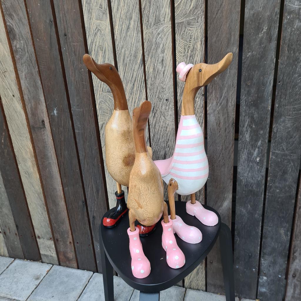 Утка 45см Розовая полосатая в обуви