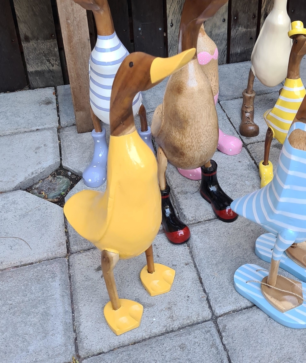 Утка 47см желтая без обуви