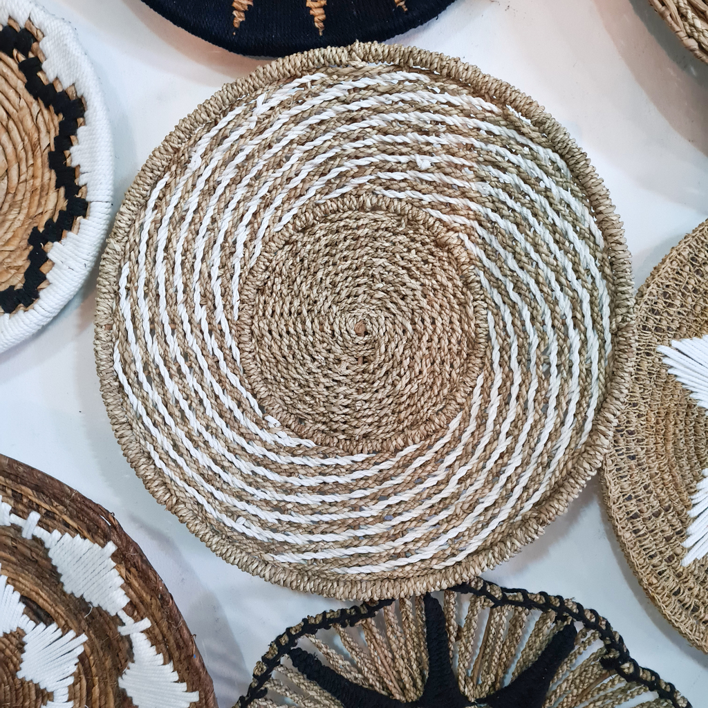 Панно на стену тарелка 2 (морская трава + пластик рецикл))