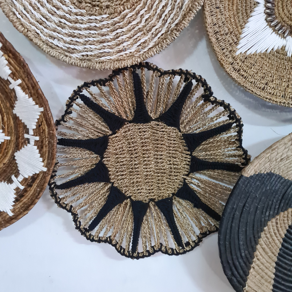 Панно на стену тарелка 4 (Морская трава+макраме черное)