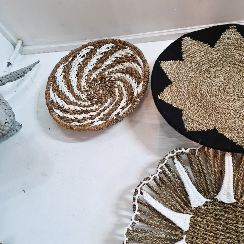 Панно на стену тарелка 12 (морская трава + пластик рецикл)