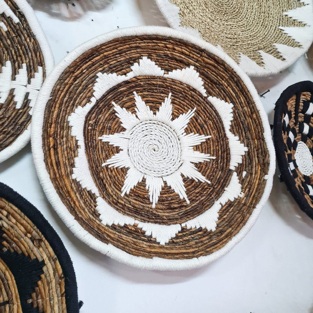 Панно на стену тарелка 24 (Банановый лист + Макраме)