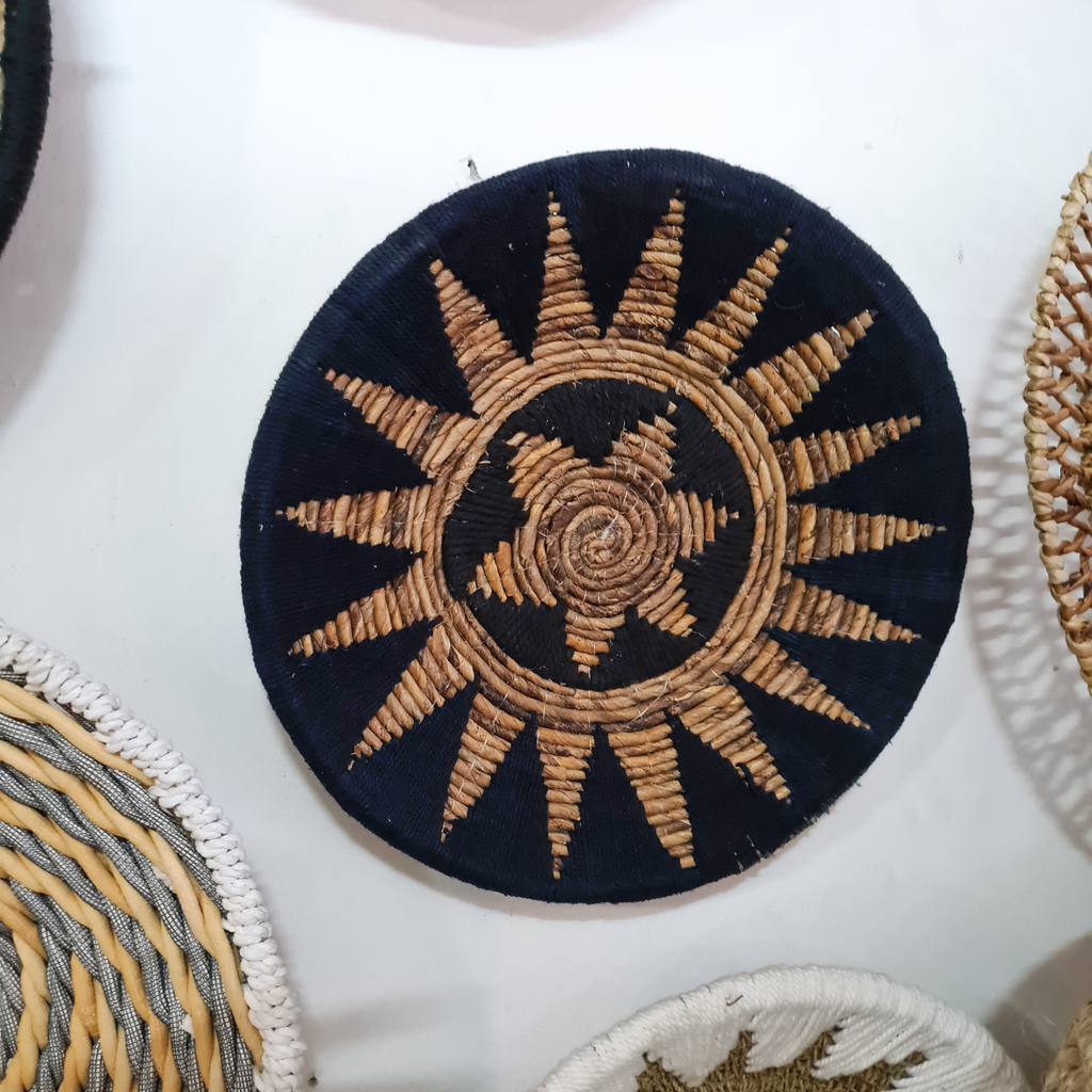 Панно на стену тарелка 27 (Банановый лист + Макраме)