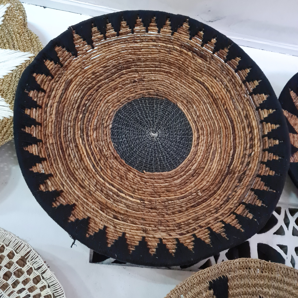 Панно на стену тарелка 34 (Банановый лист + Макраме)