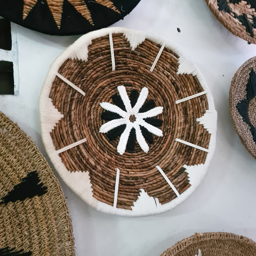 Панно на стену тарелка 36 (Банановый лист + Макраме)