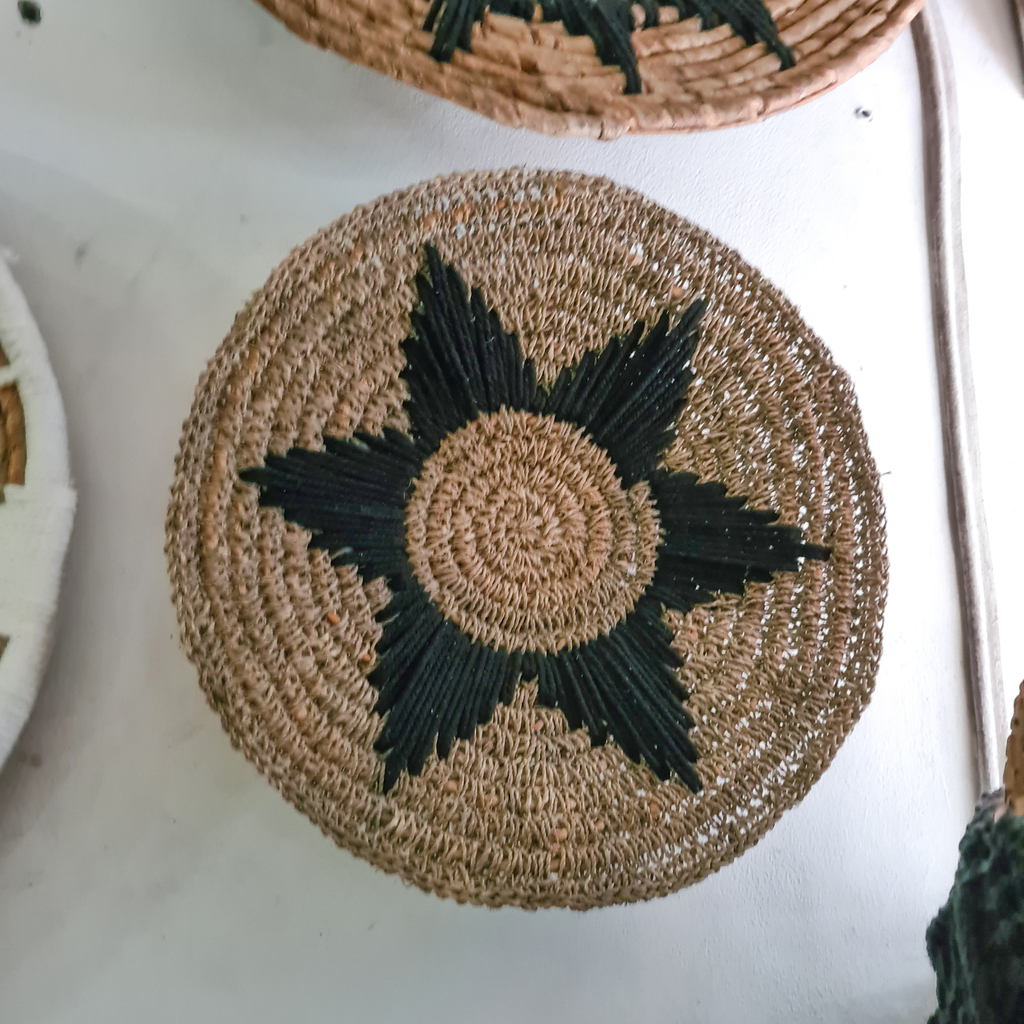 Панно на стену тарелка 38 (Морская трава + Эгель + Макраме)