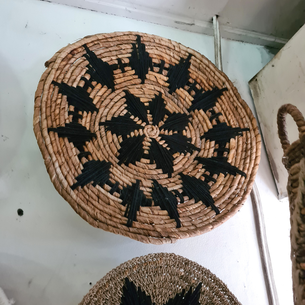 Панно на стену тарелка 39 (Банановый лист + Макраме)