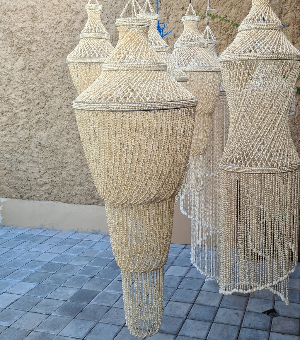 Люстра из ракушек 64 Сусун 50х150