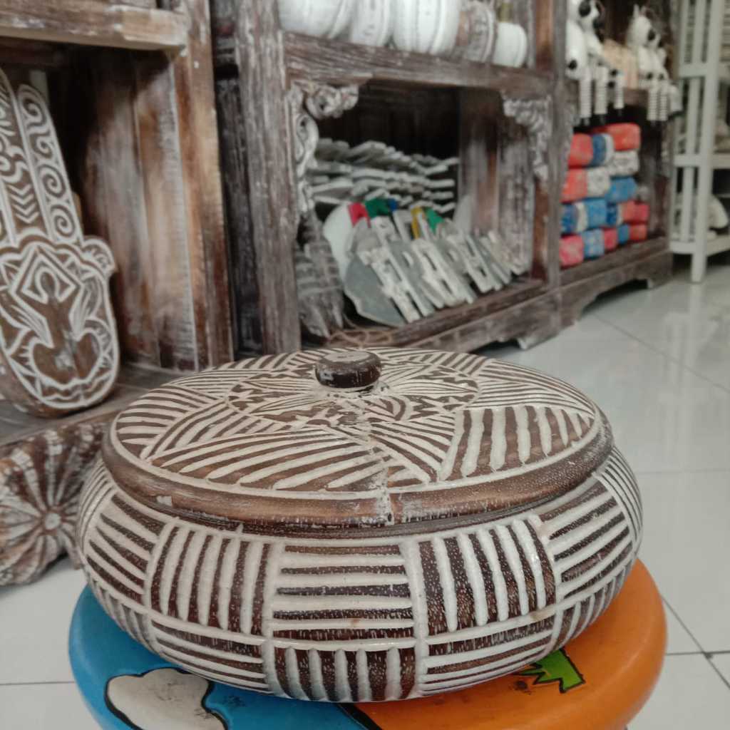 Чаша с крышкой 22х8х22см