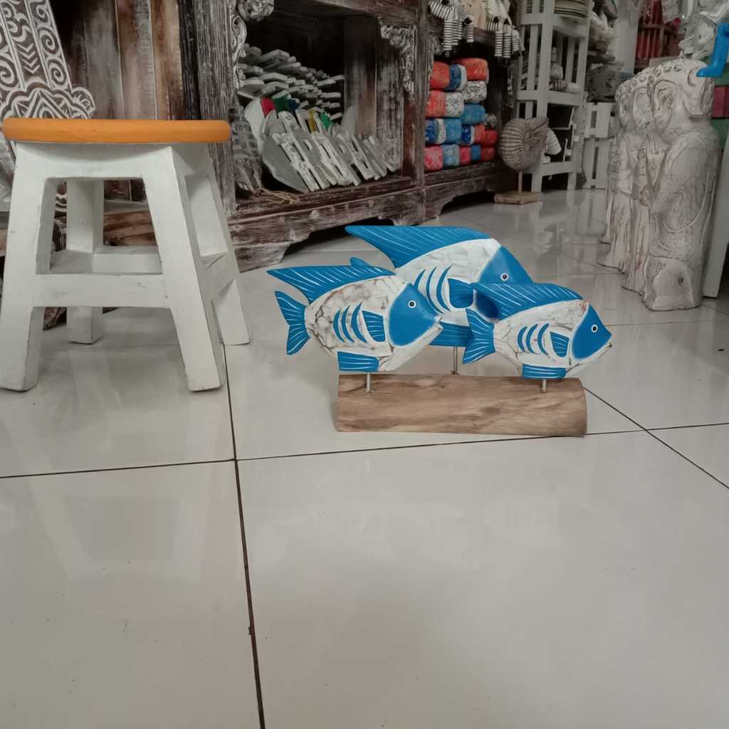 Рыбы голубые