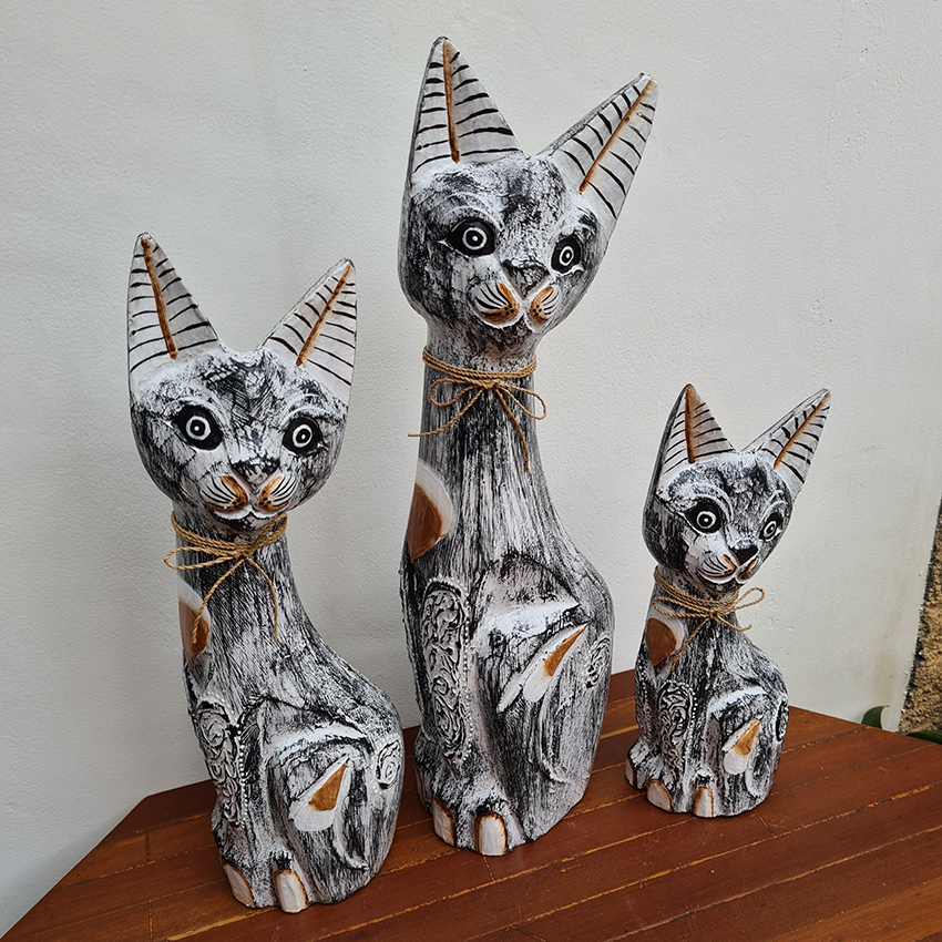 Статуэтки коты темные 3шт