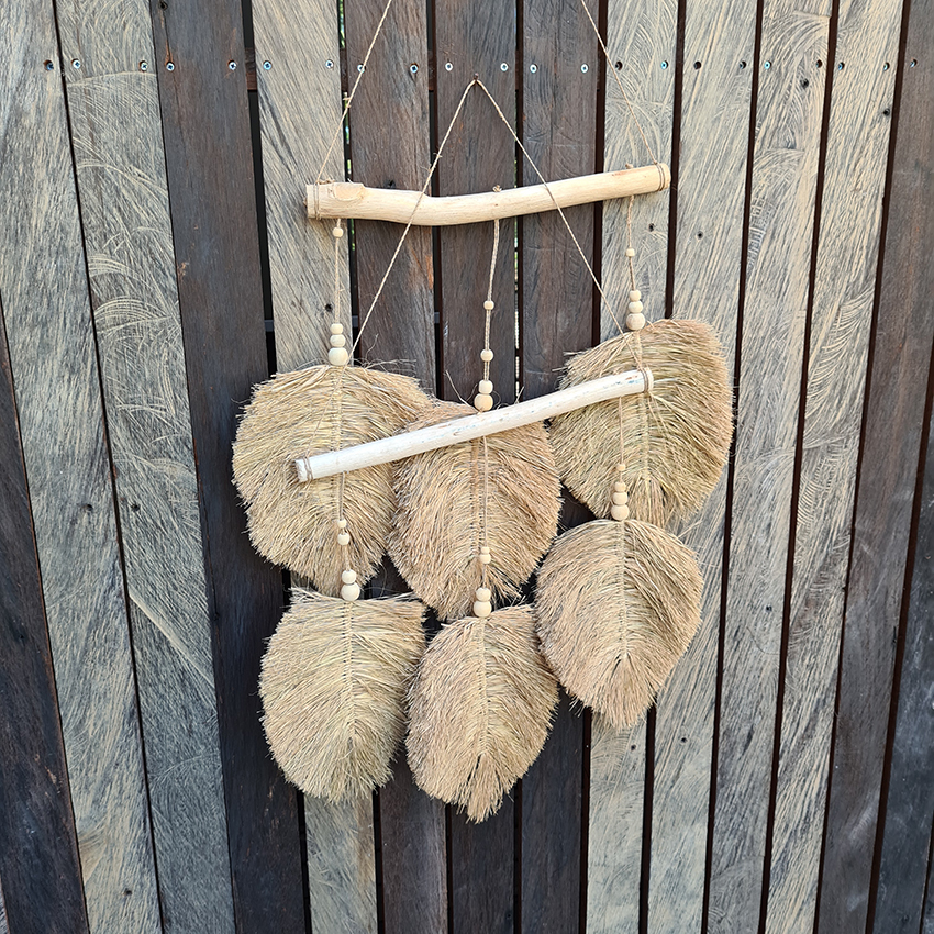 Панно три листа