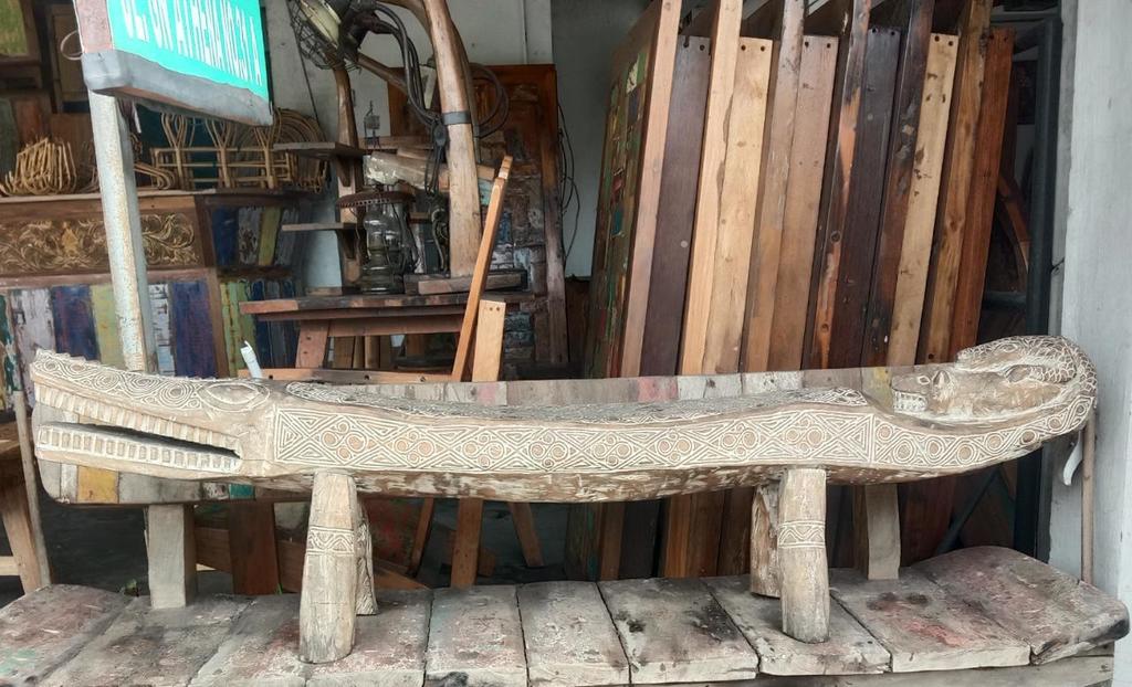 Лавка крокодил Тик