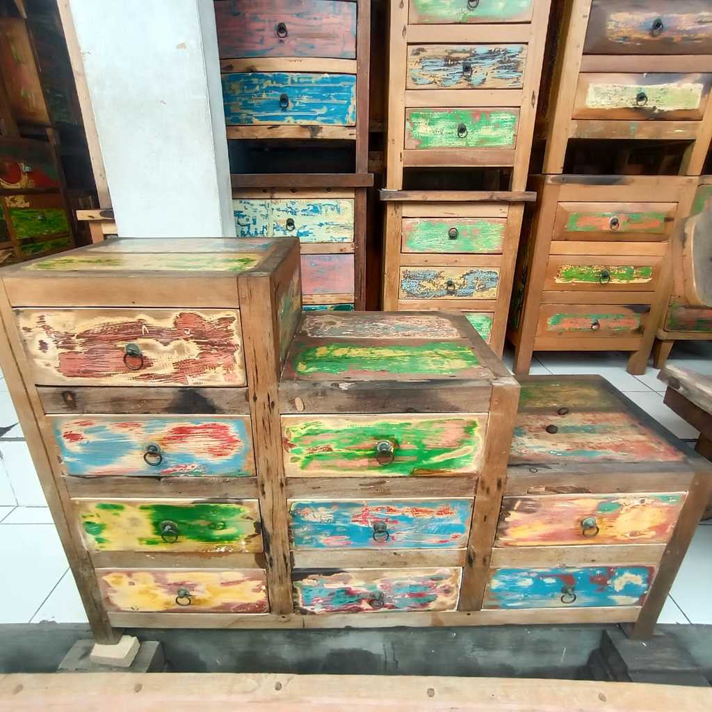 Тумба ступеньки