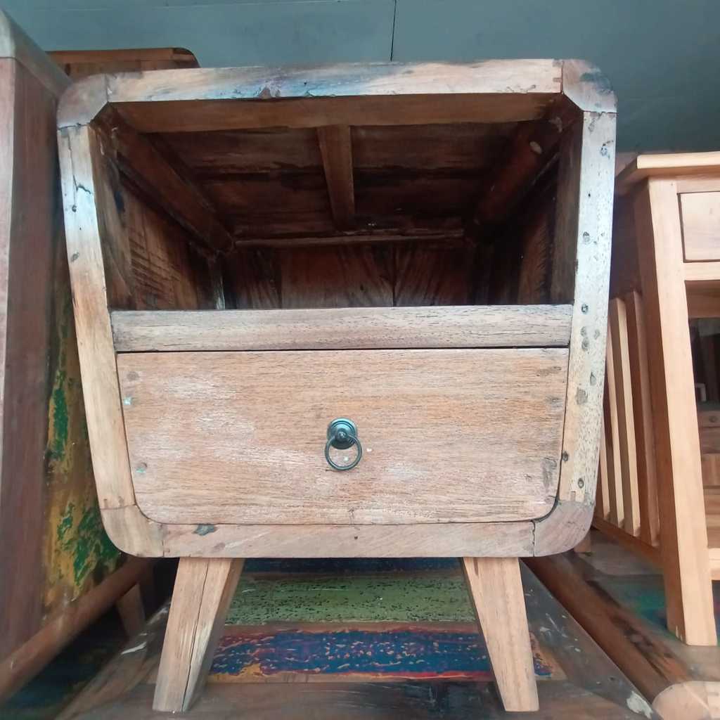 Тумба прикроватная 12