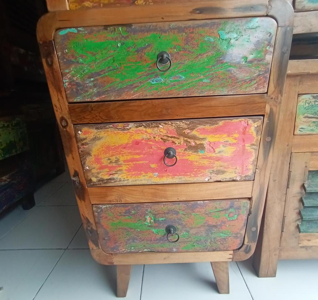 Тумба прикроватная 22