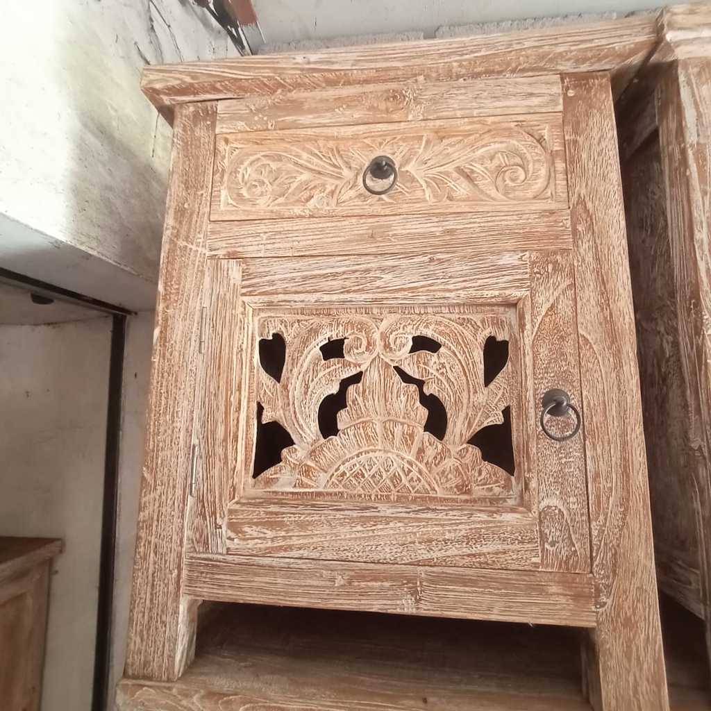 Тумба прикроватная 42