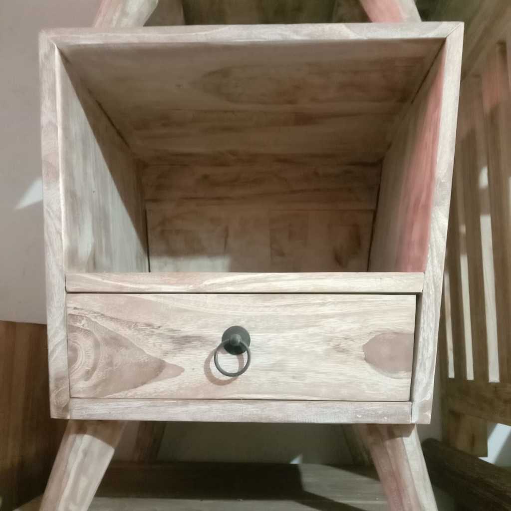 Тумба прикроватная 44