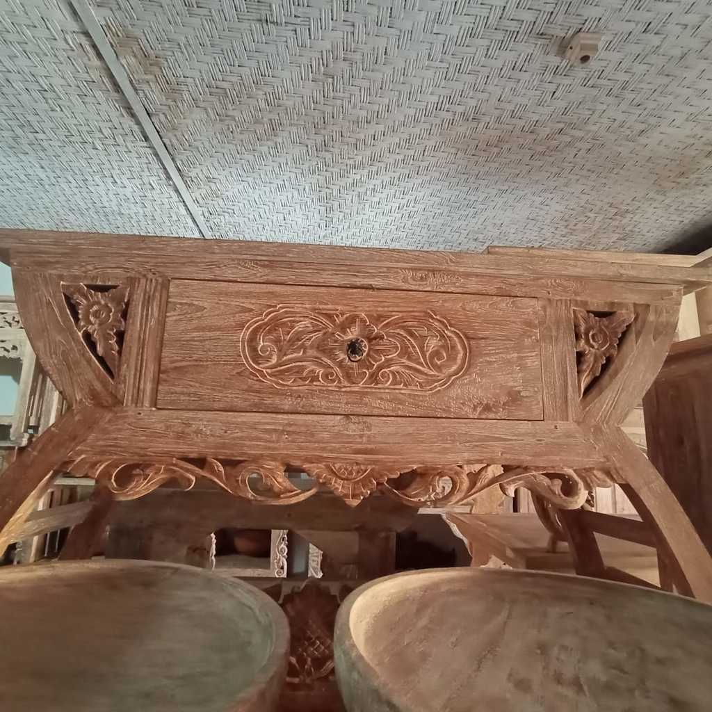 Тумба на ножках