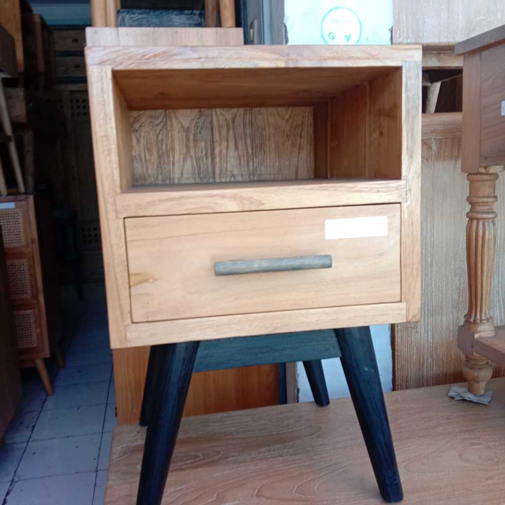 Тумба прикроватная 47