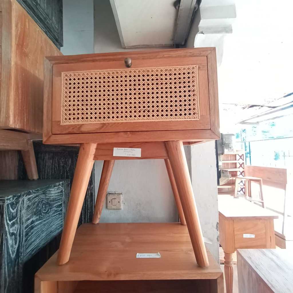 Тумба прикроватная 68