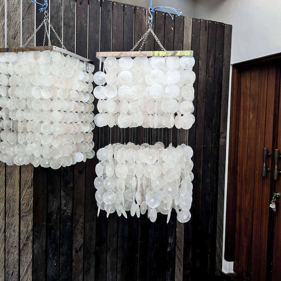 Абажур 40х70см (два яруса, поющие ракушки)