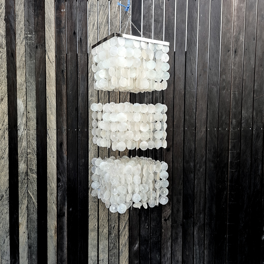 Абажур 40х100см (три яруса, поющие ракушки)