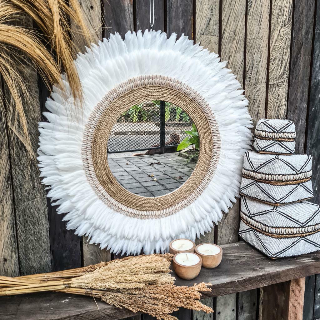 Зеркало с перьями 70см