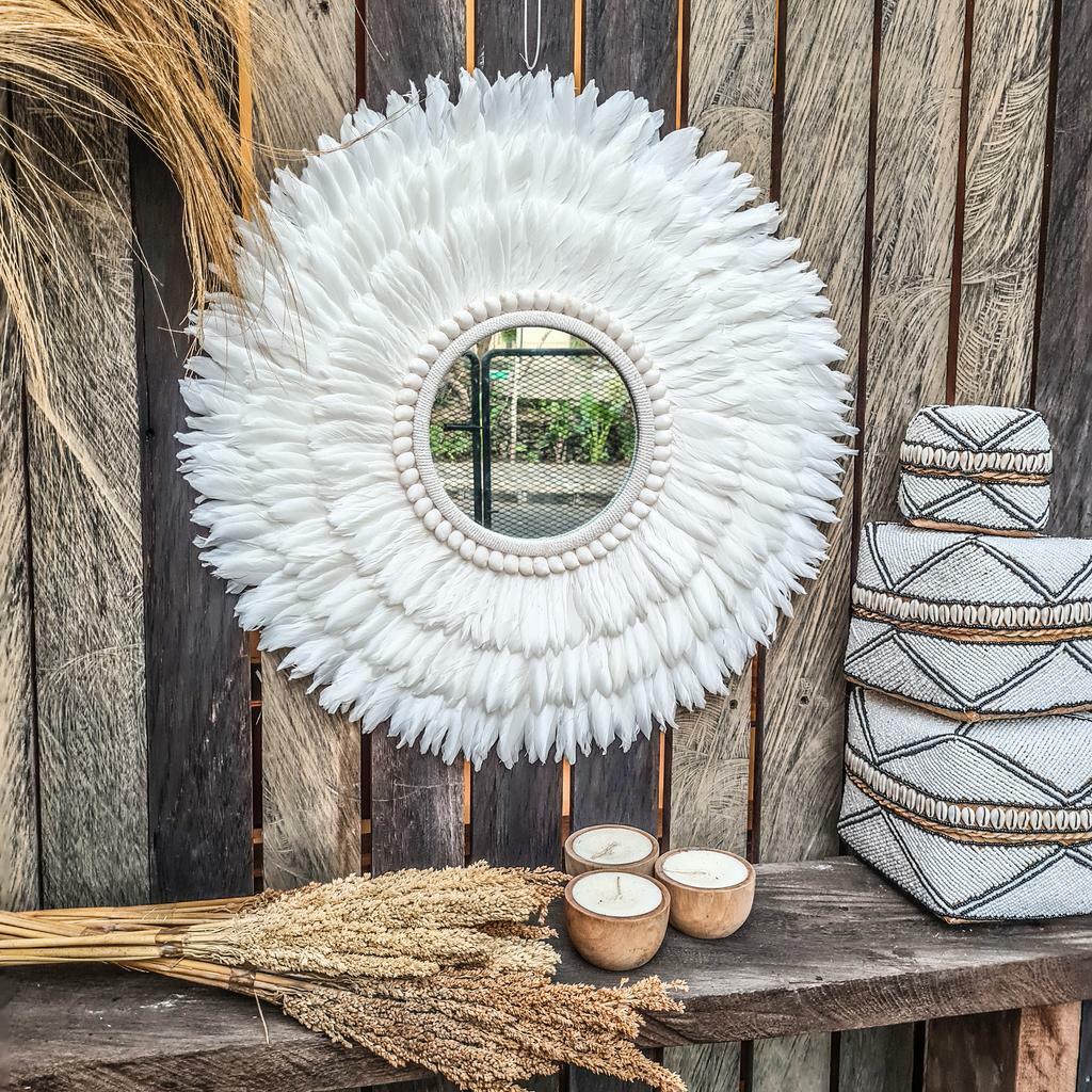 Зеркало с перьями 60см белое