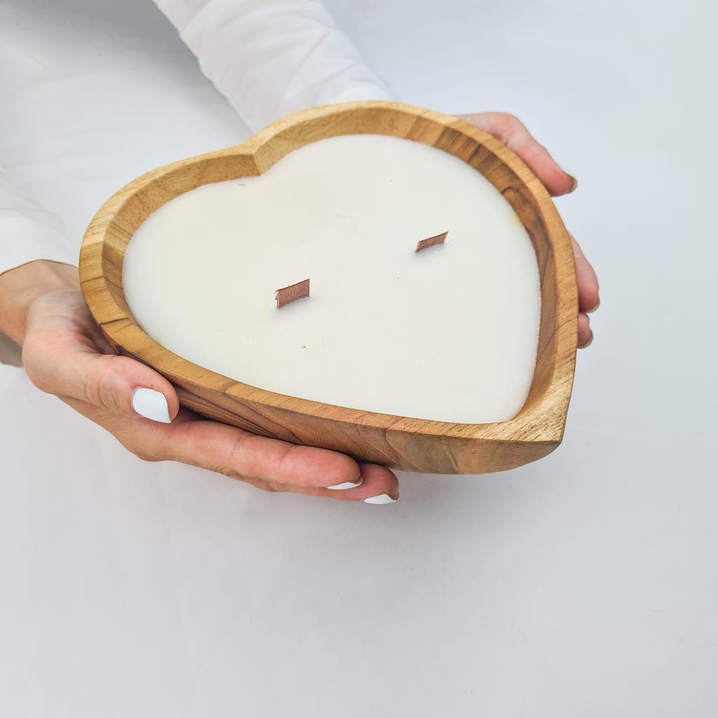 Свеча Сердце 20см