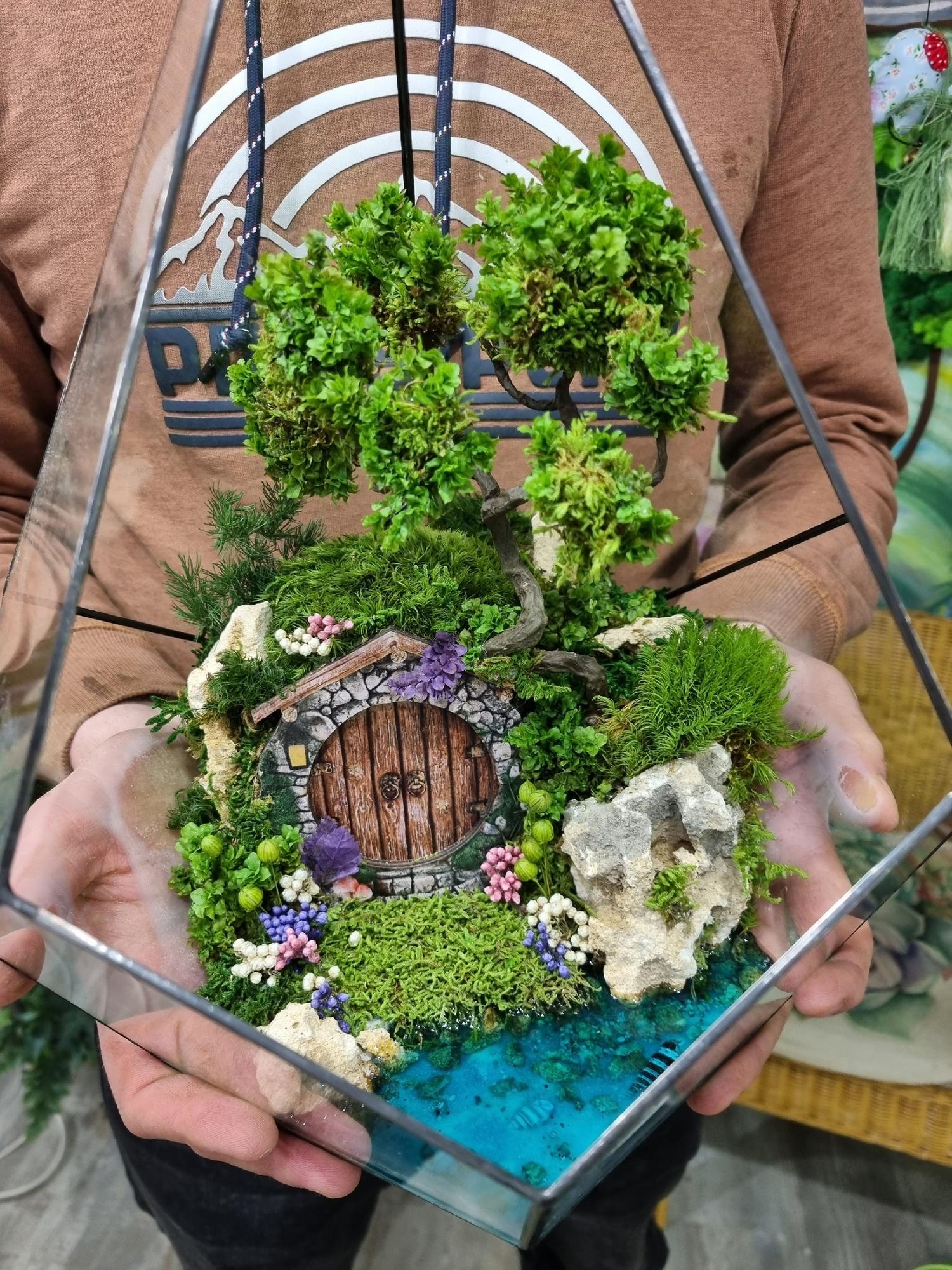 Моссариум Домик хоббита в капле XL