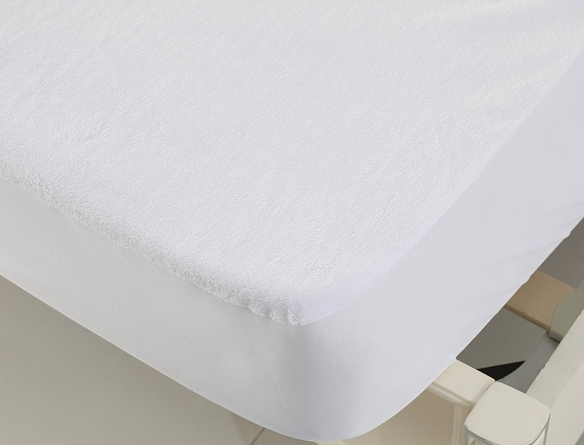 Наматрасник 60х120 см непромокаемый