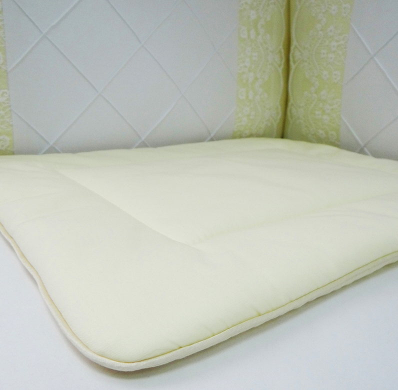 Подушка для новорожденного #262/3-c 35х45 см цв.ванильный