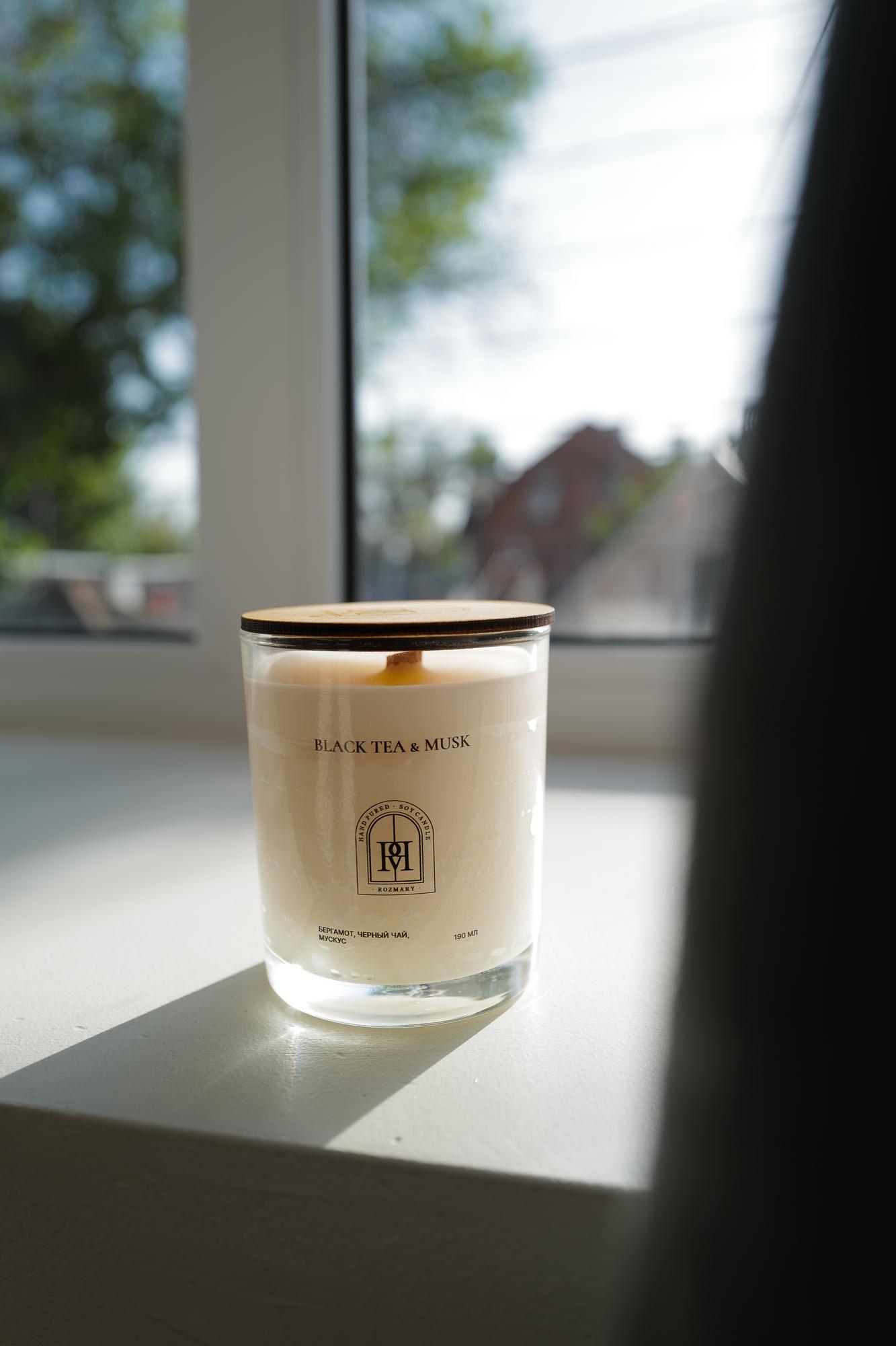 Свеча Black Tea & Musk