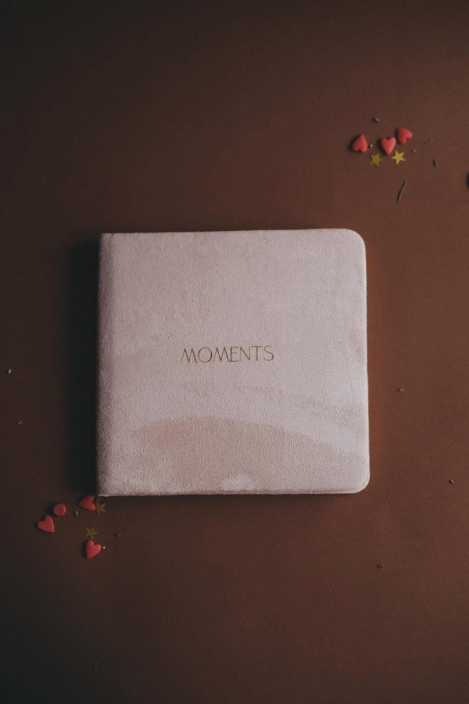 Альбом на 28 фотографий "MOMENTS" розовый