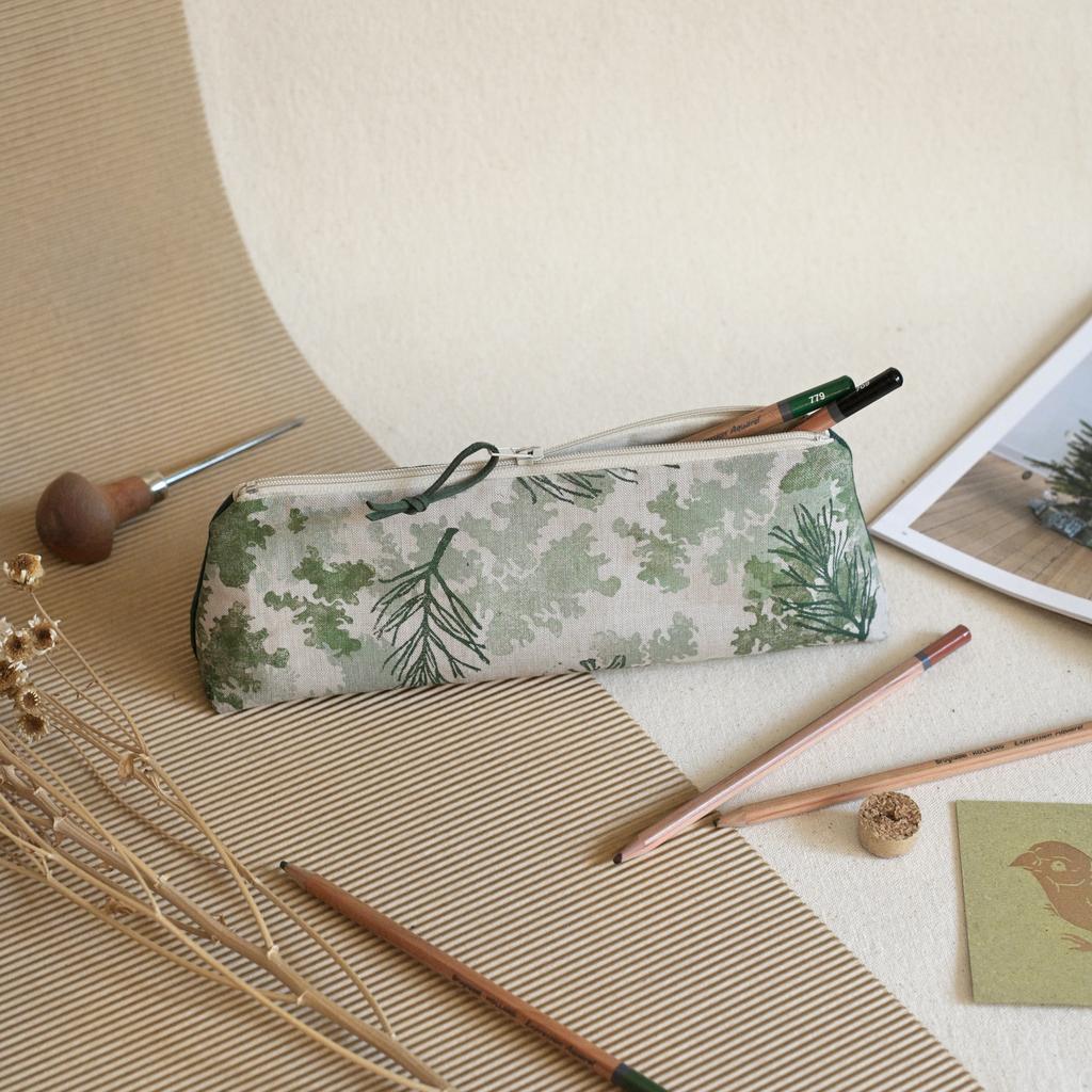Pencils case Lichen