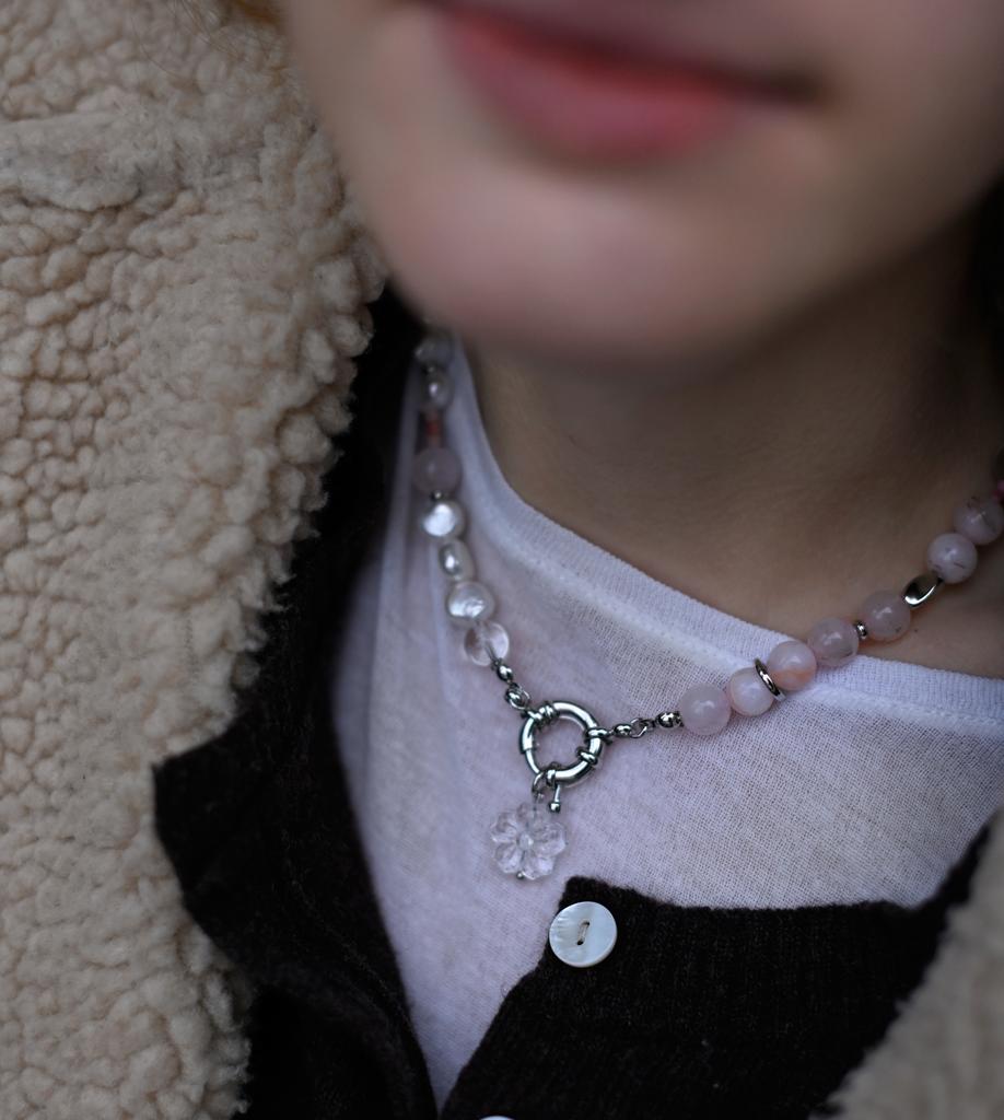 Necklace Petal Whisper