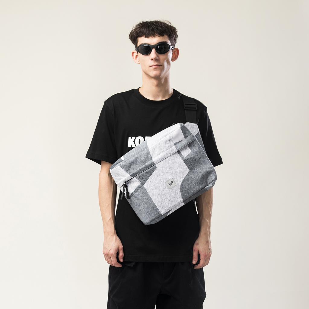 Сумка поясная CODERED 600 ml Белый