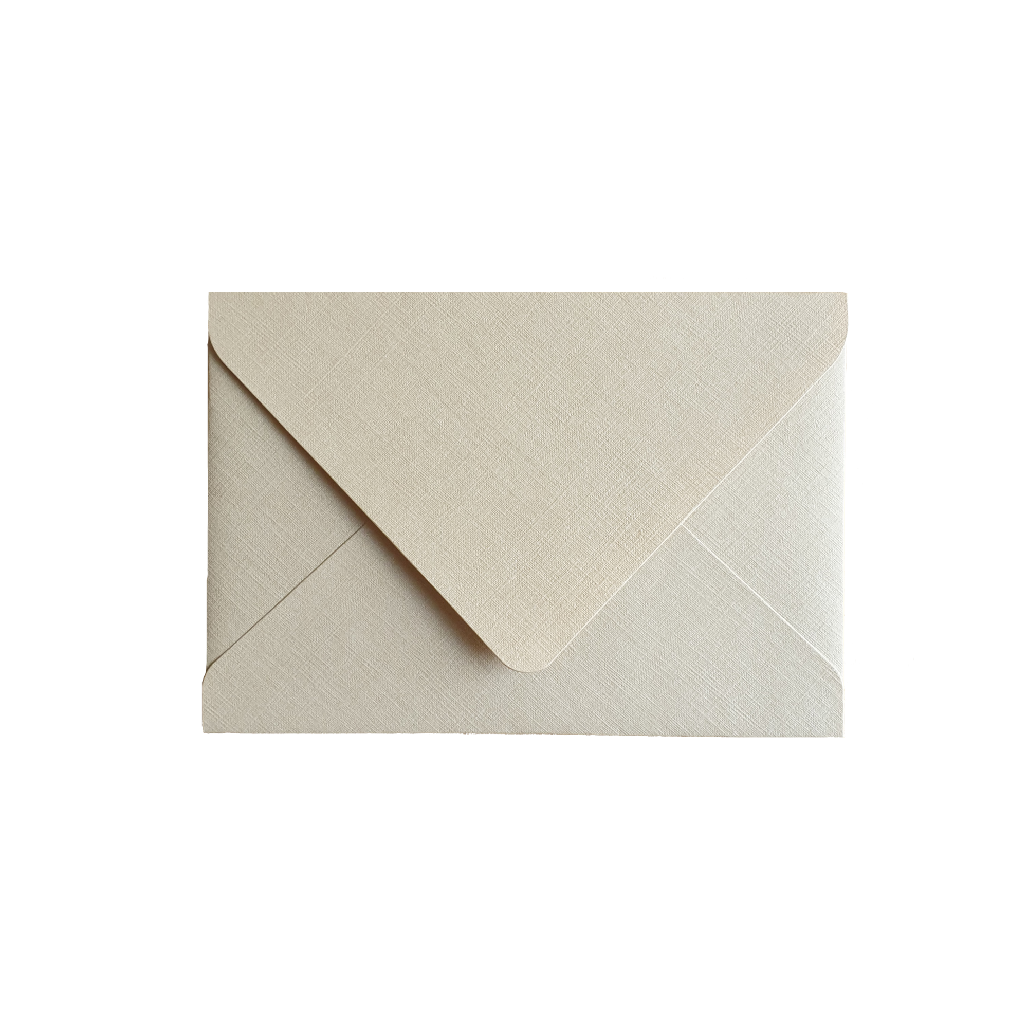 Песочно-бежевый конверт с тиснением
