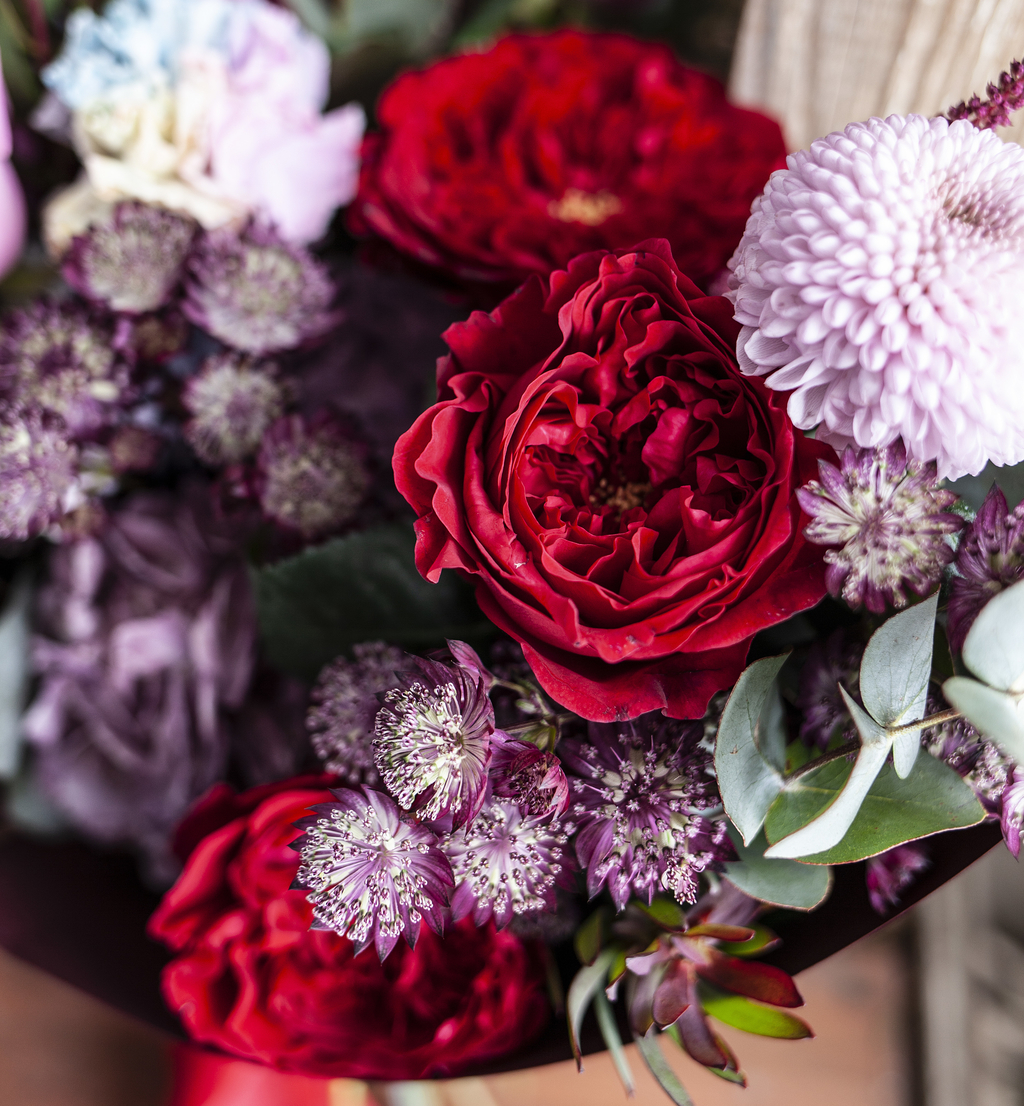 Букет в винно-ягодных оттенках
