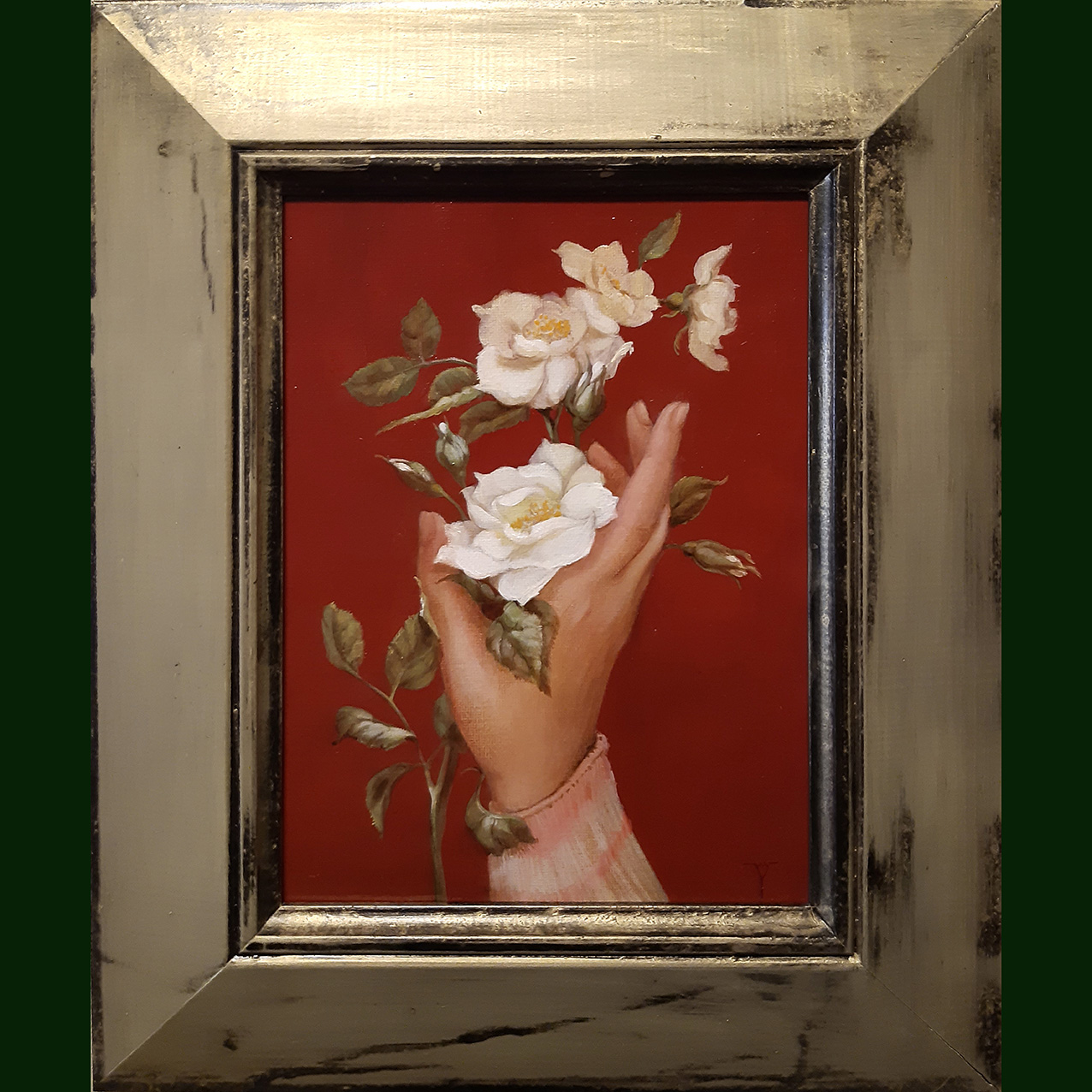 Рука с шиповником