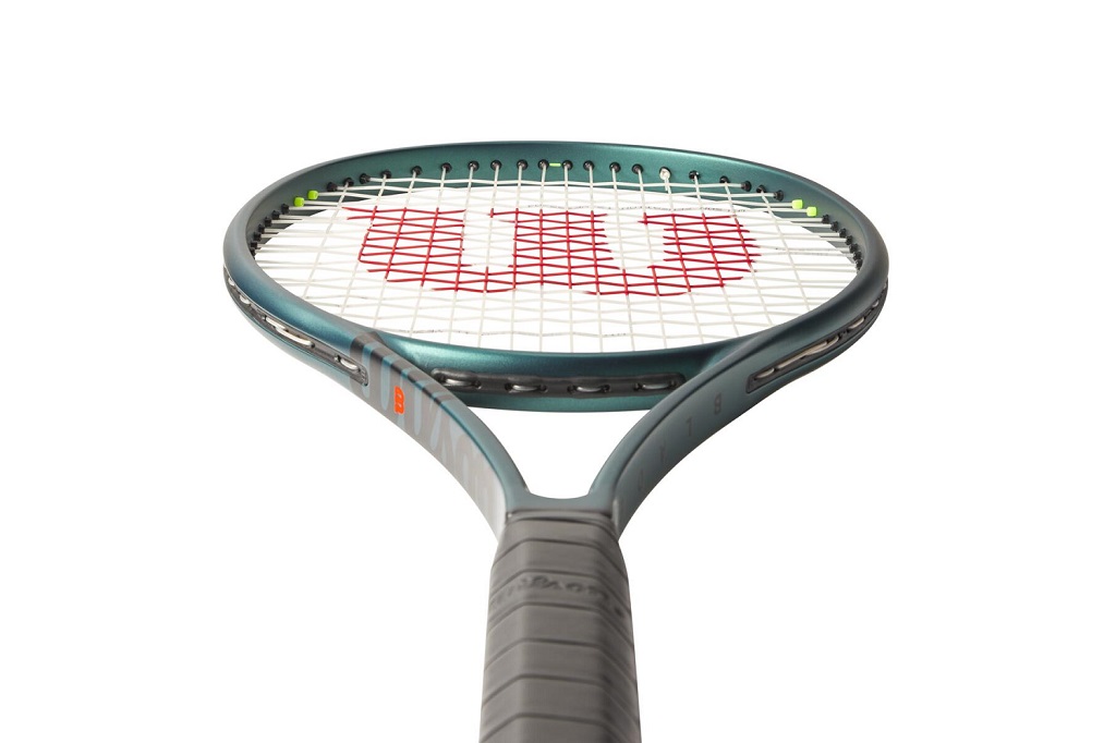 Теннисная ракетка Wilson Blade 98 16x19 v9.0 (98", 305 гр, бал. 32 см)