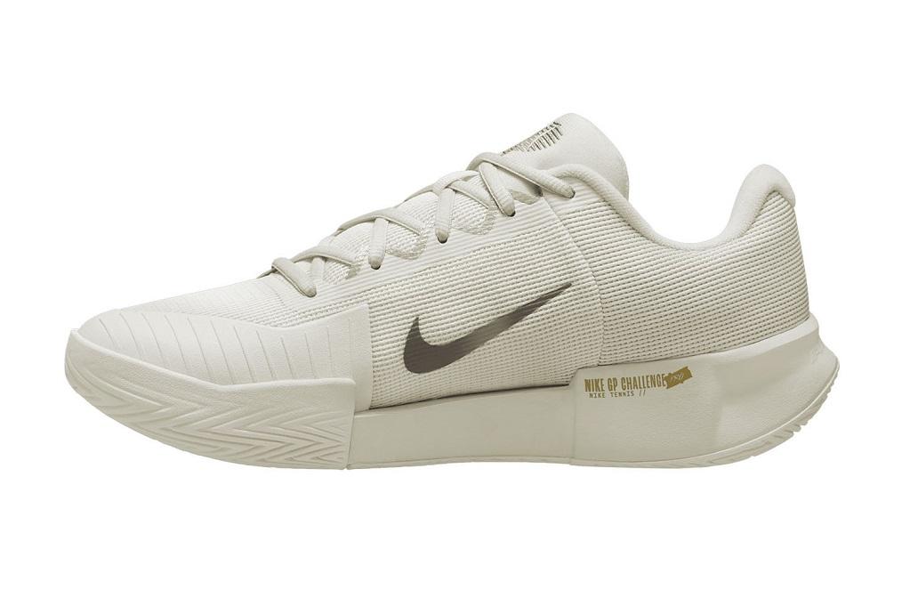 Теннисные кроссовки мужские Nike Air Zoom GP Challenge Pro HC PRM