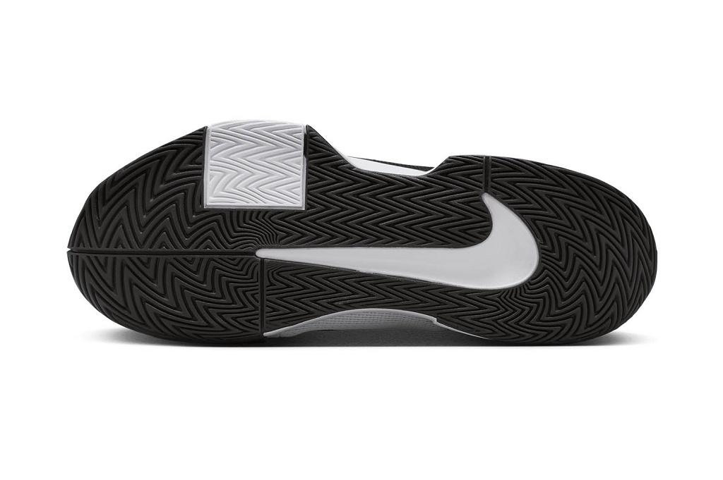 Теннисные кроссовки мужские Nike Air Zoom GP Challenge Pro HC