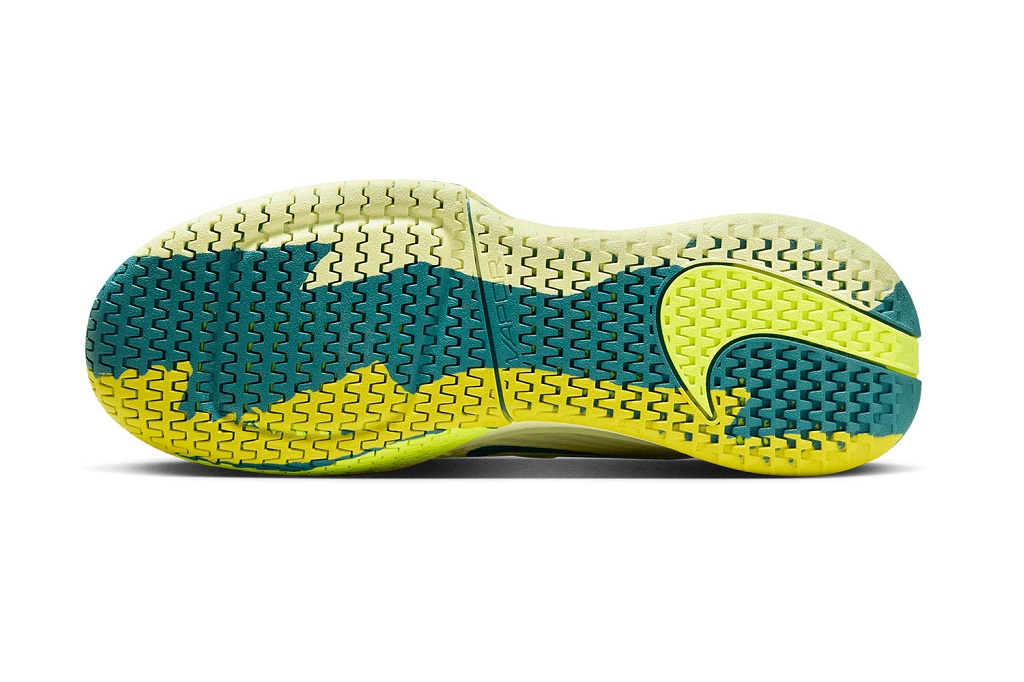 Теннисные кроссовки женские Nike Air Zoom Vapor Pro 3 HC PRM