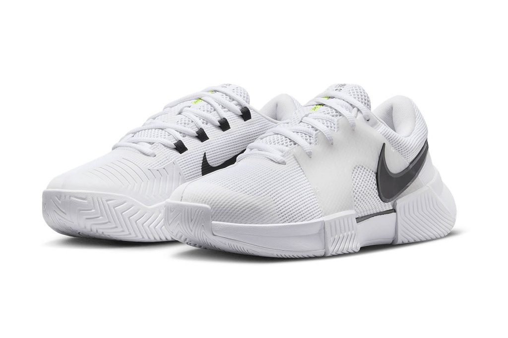 Теннисные кроссовки женские Nike Air Zoom GP Challenge 1 HC